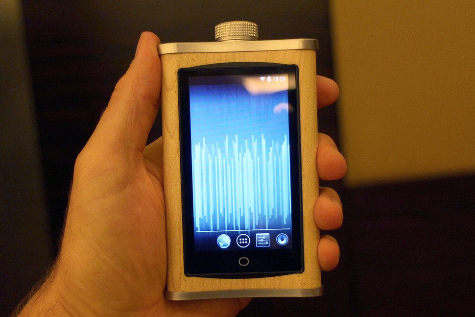 echobox explorer entre petaca y reproductor de musica hands on 2356 970x647 c