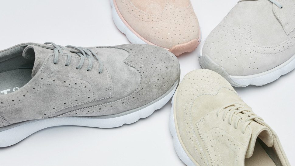 con las elegantes zapatillas iofit tu swing mejorara mucho classic colors 970x546 c