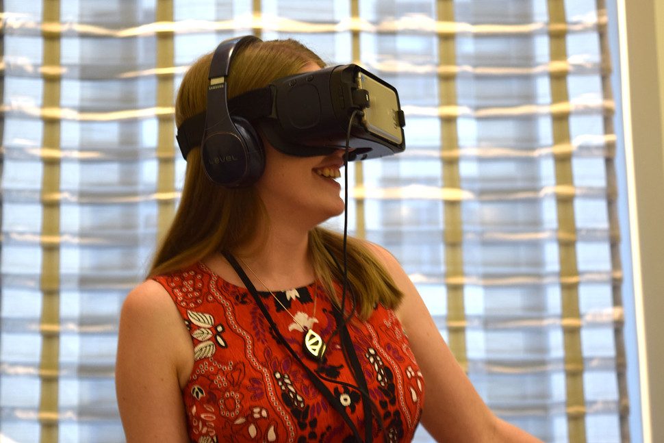 65376 autosave v1 2 samsung gear vr motion 970x647 c