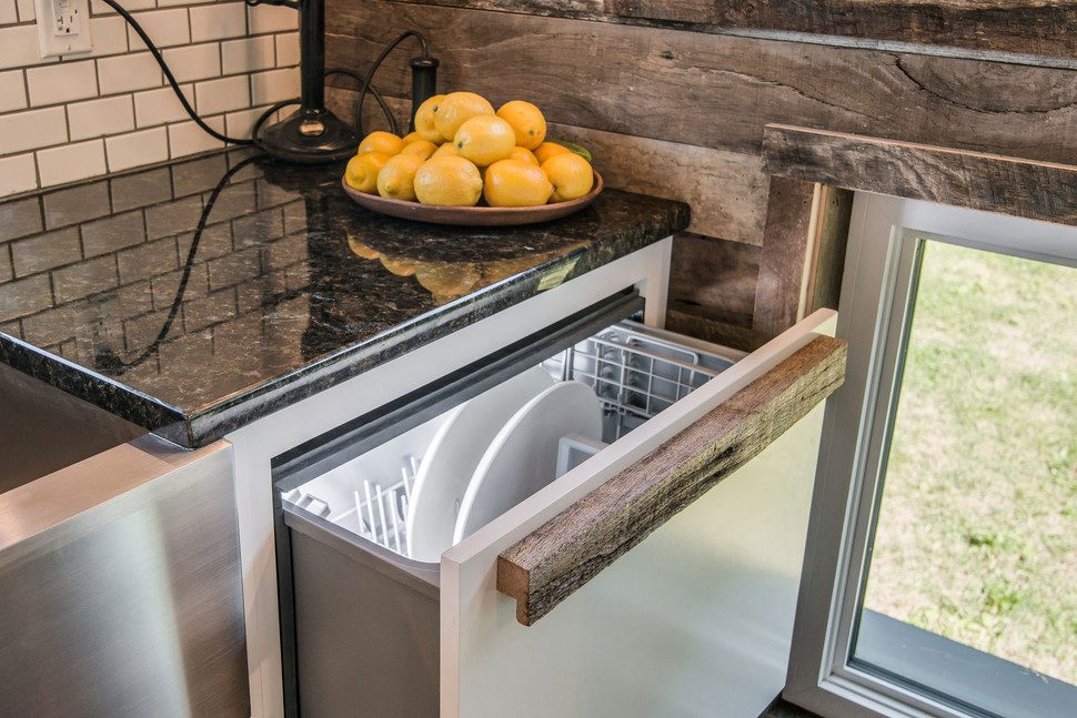 new fronntier mini casa tiny homes 12 970x647 c