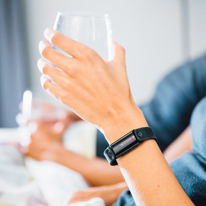 el wearable lvl calcula la hidratacion en tiempo real 160818 frog yoga bedroom 6223 screens 1500x1000