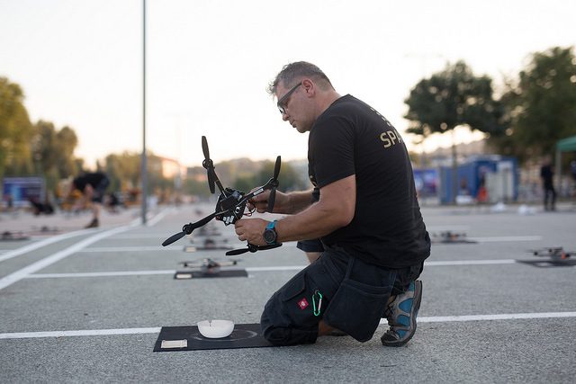 spaxels over linz debuta europa 29521430681 3bd2bf77bd z