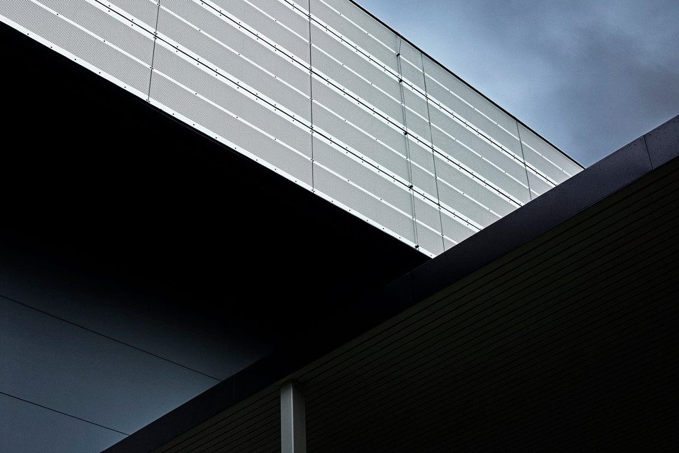 facebook servidores suecia data center exterior 2 970x647 c