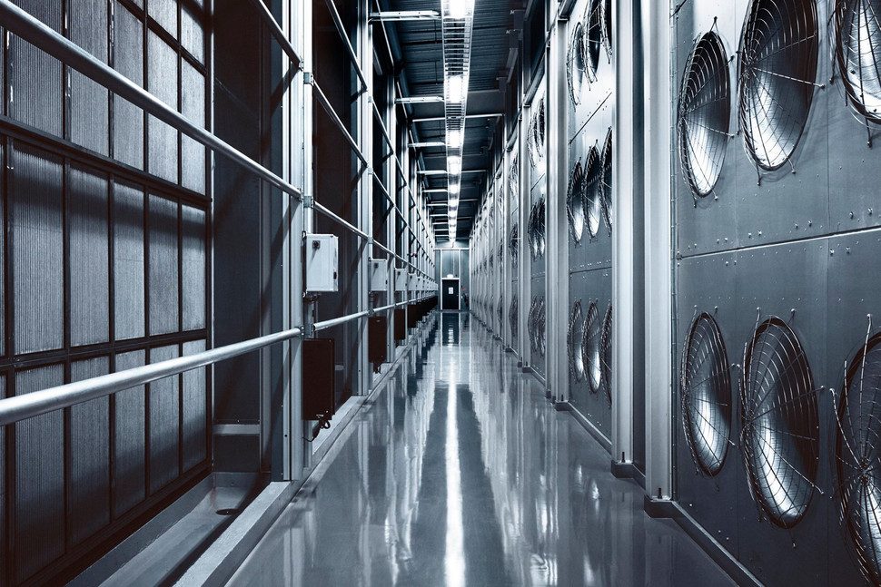 facebook servidores suecia data center halls 970x647 c