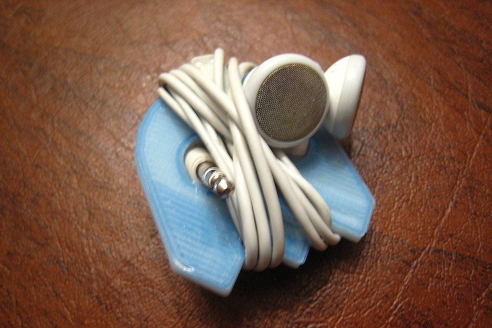 ocho objetos imprimir 3d ghost headphone wrap 970x647 c