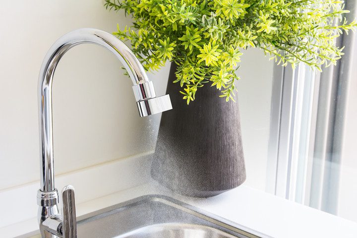 altered nozzle ahorro agua grifo kitchen press 720x480 c