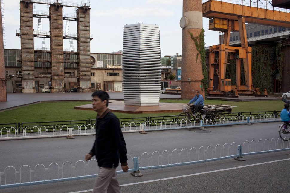 beijing instala torre purifica aire studio roosegaarde smog free project 006 970x647 c