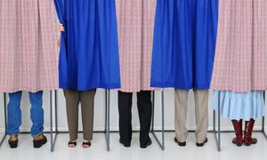 corte permite selfies cabinas votacion voting ballot box registration elections voter turnout curtain featured 640x0