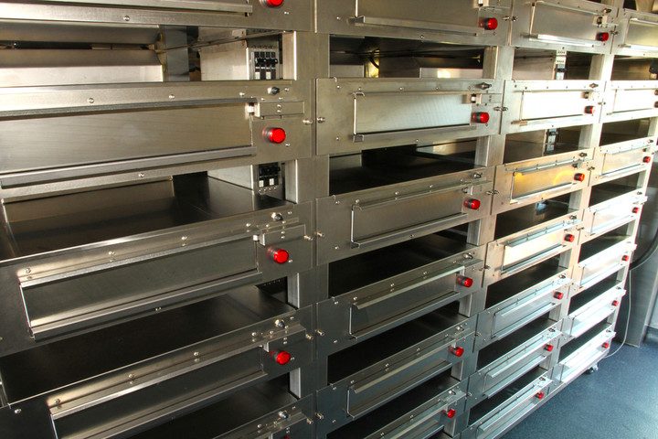 nuevos camiones de zume hacen pizzas durante el reparto zumepizza truckovens 720x480 c