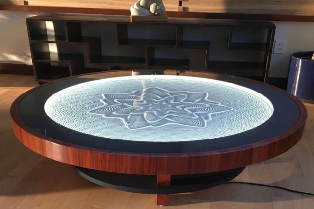 mesa robotica crea disenos en arena 1