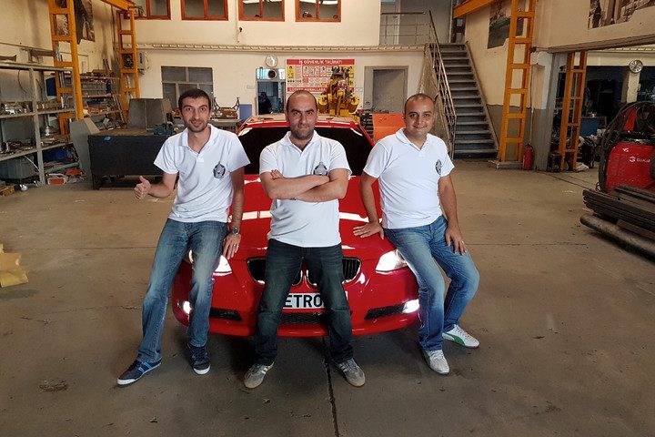 un bmw convertido en transformer 20160825 181042 720x480 c