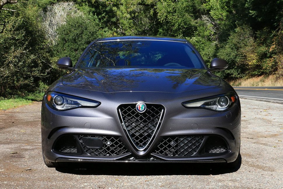 alfa romeo giulia quadrifoglio sedan 2017 0001 970x647 c