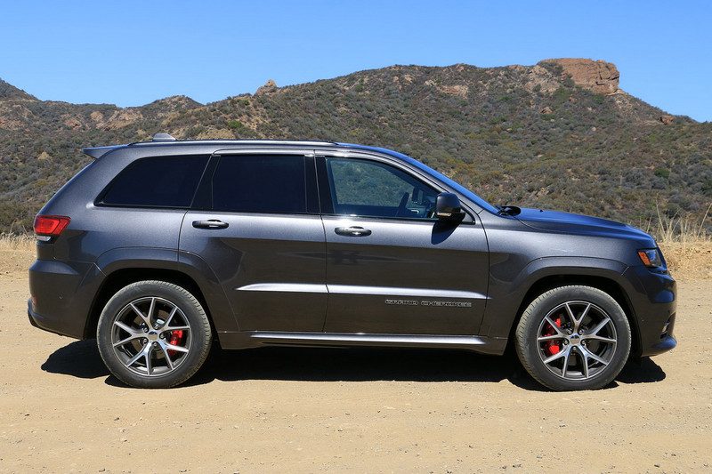 jeep presenta grand cherokee srt 2017 0003 800x533 c