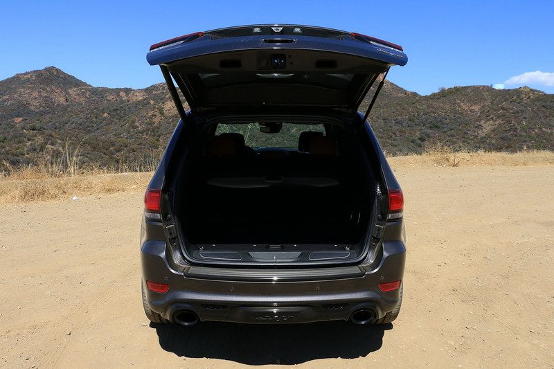 jeep presenta grand cherokee srt 2017 0011 800x533 c
