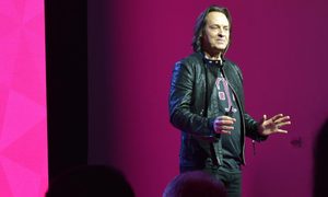 el ceo de t mobile se rie verizon y yahoo johnlegere 640x0 1