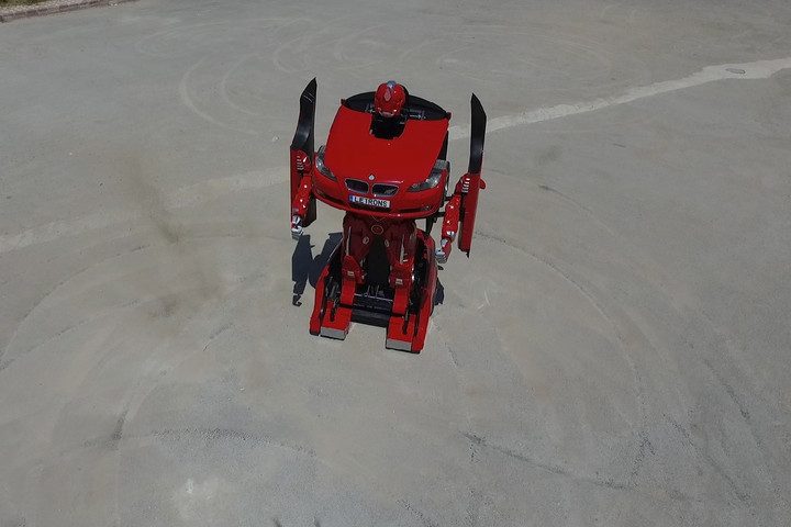 un bmw convertido en transformer master2 still017 720x480 c