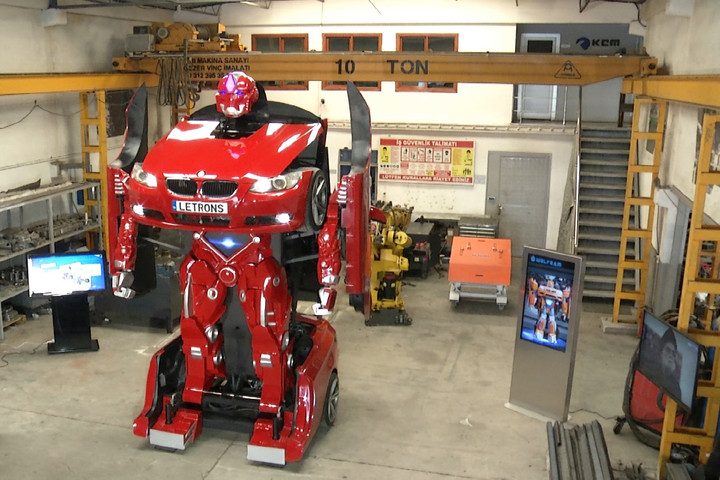 un bmw convertido en transformer master2 still032 720x480 c