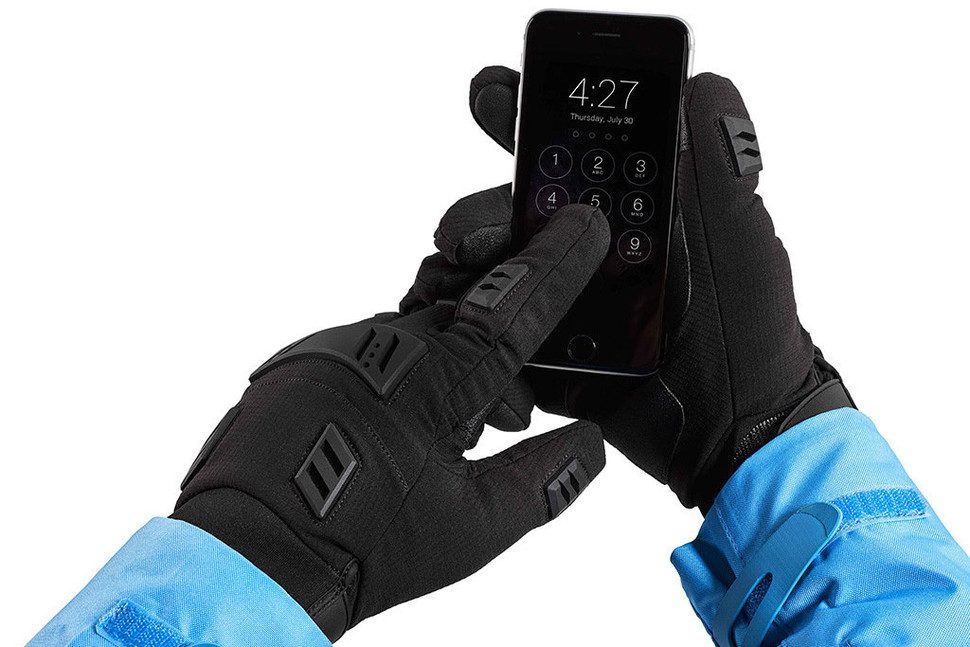 chaqueta orion aislamiento nasa series gloves 2 970x647 c