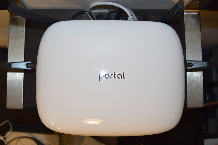 portal-wifi-router-top-2-720x720