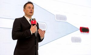 Elon Musk apoyo a OpenAI para lanzar herramienta de texto