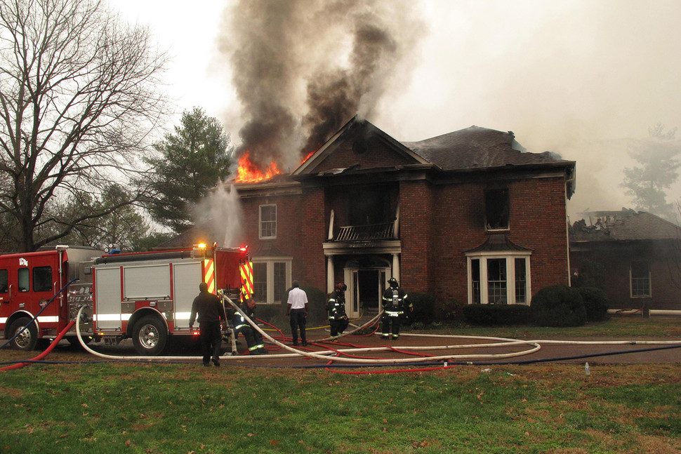 familia demanda amazon incendio hoverboard nashville fire department 1 970x647 c