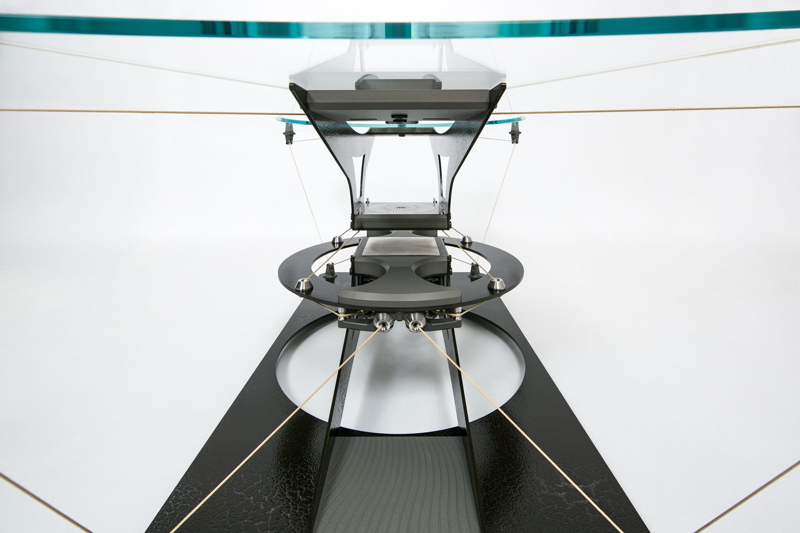 pagarias 30 000 dolares por esta moderna mesa flotante a920eddfe14aa46e48f6447199e75b13