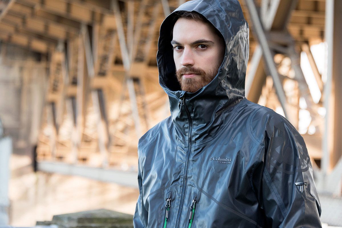 las nuevas chaquetas de star wars columbia starwars jkts stormtrooper hood 2 1200x800 c