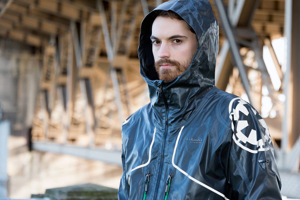 las nuevas chaquetas de star wars columbia starwars jkts stormtrooper hoodlogoslit 1200x800 c