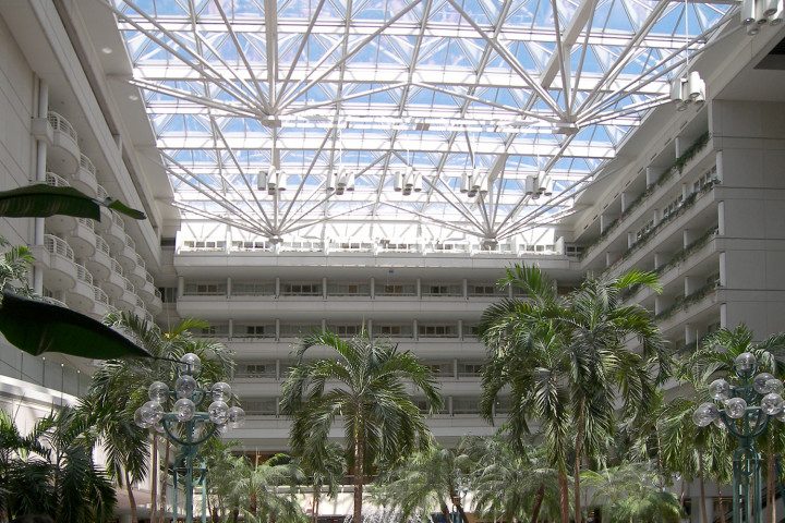 los 10 mejores aeropuertos orlando airport 0001 720x480 c