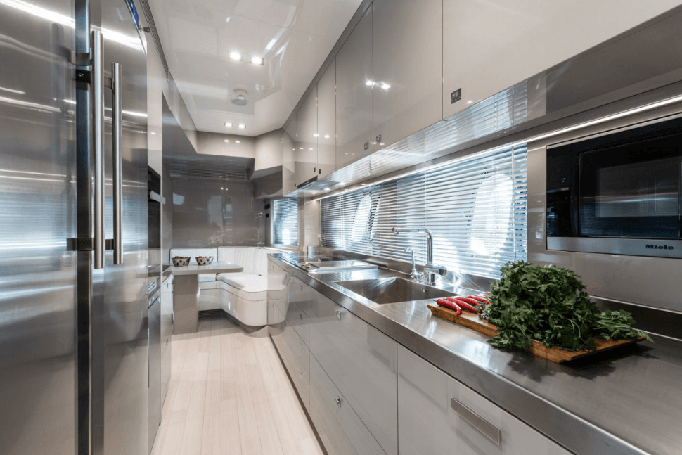 super yate para vacaciones de lujo ab yachts ab100 int6 970x647 c