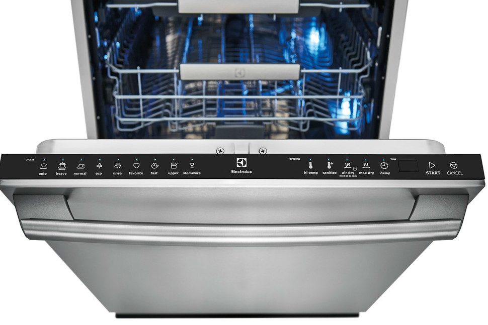 electrolux presenta refrigerador transparente ei24id81ss solaro 2 970x647 c