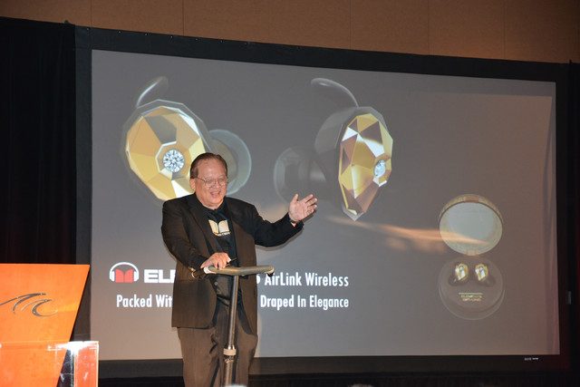 monster presenta nuevos audifonos inalambricos elements airlink 640x427 c