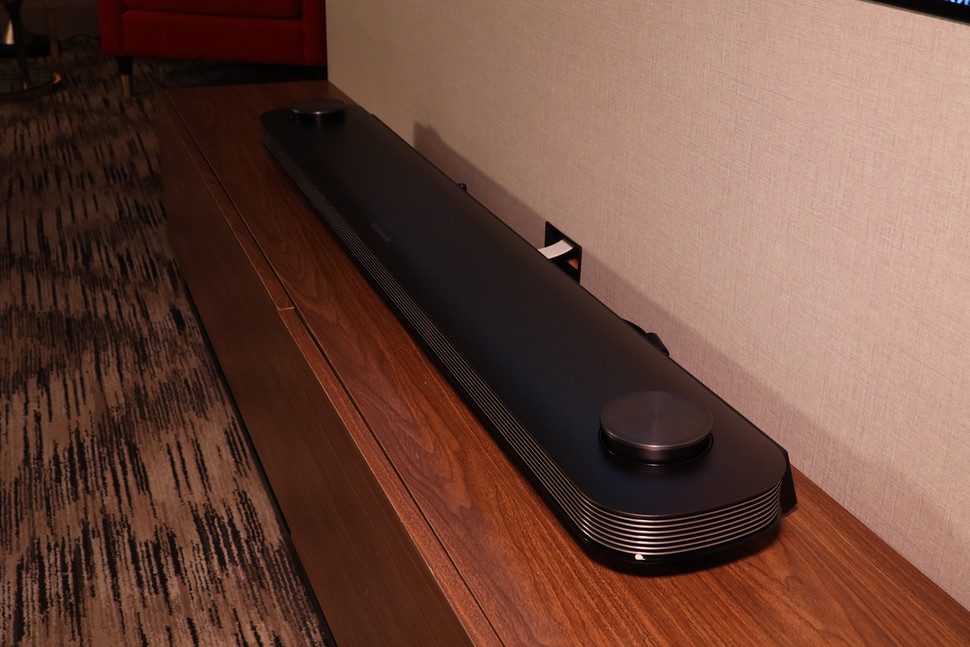 lanzamiento tv wallpaper oled de lg ces 2017 img 1065 970x647 c