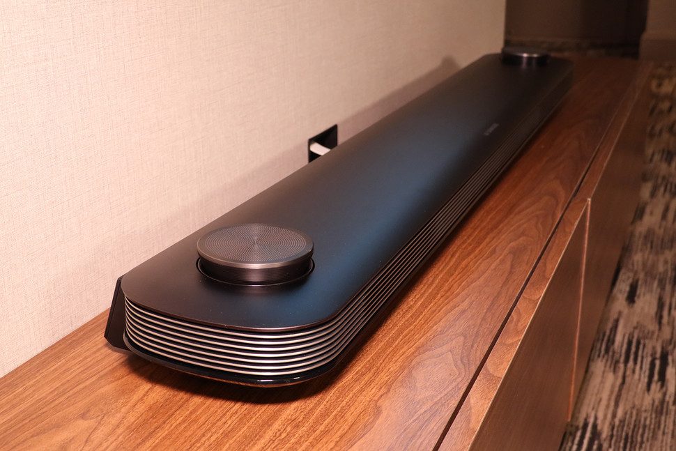 lanzamiento tv wallpaper oled de lg ces 2017 img 1070 970x647 c