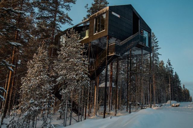 mira aurora boreal cabana treehousehotel 03 640x427 c