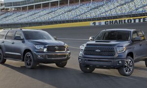 toyota tundra sequoia chicago 2018