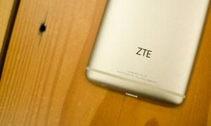 zte telefono gigabit mwc barcelona 1500