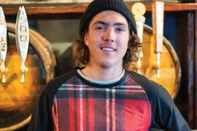 la nueva camisa de phunkshun esta hecha botellas viejas shirt 1 640x427 c