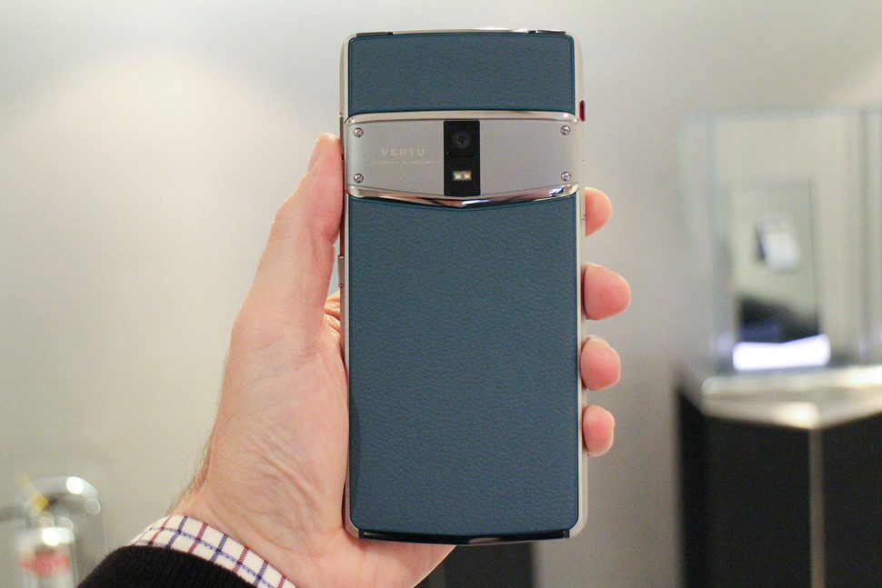 vertu constellation un telefono de lujo por 6000 dolares 024 970x647 c