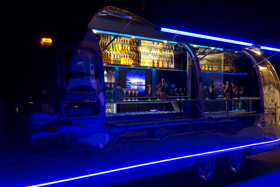 bar sobre ruedas trailer apollo 70 6 970x647 c