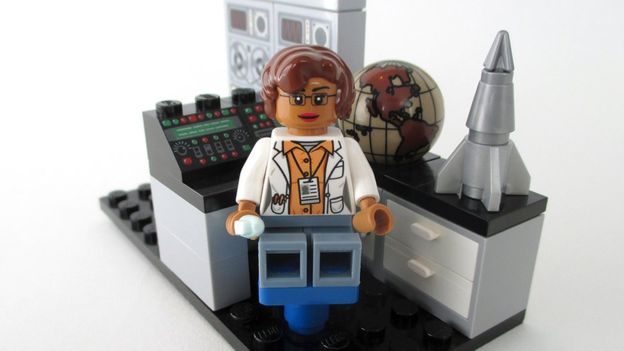 women of nasa de lego legos 2