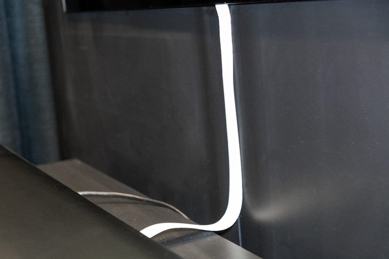 tv wallpaper oled lg signature w7 series 65 oled65w7p 6 2 800x533 c