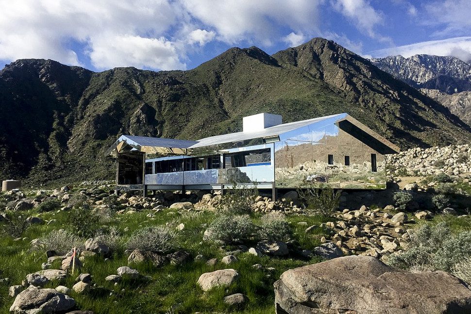 casa fabricada espejos miragehouse 009 970x647 c