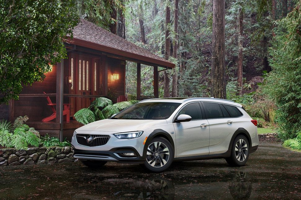 buick sportback tourx 2018 regal 970x647 c