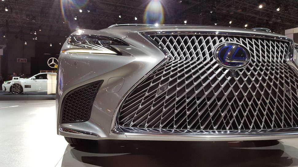 lexus presentacion autoshow ny ls 500h 05