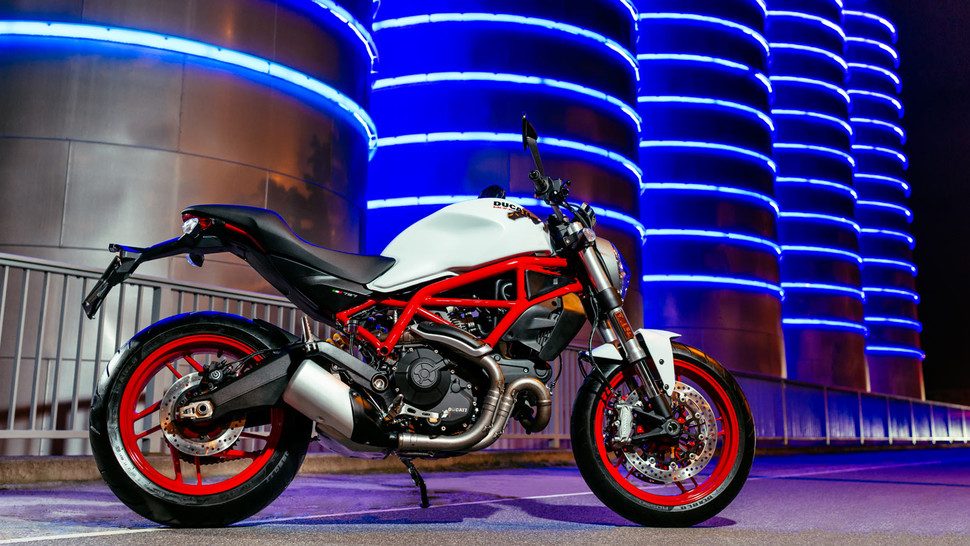 ducati 797 monster moto 2017 1 970x546 c