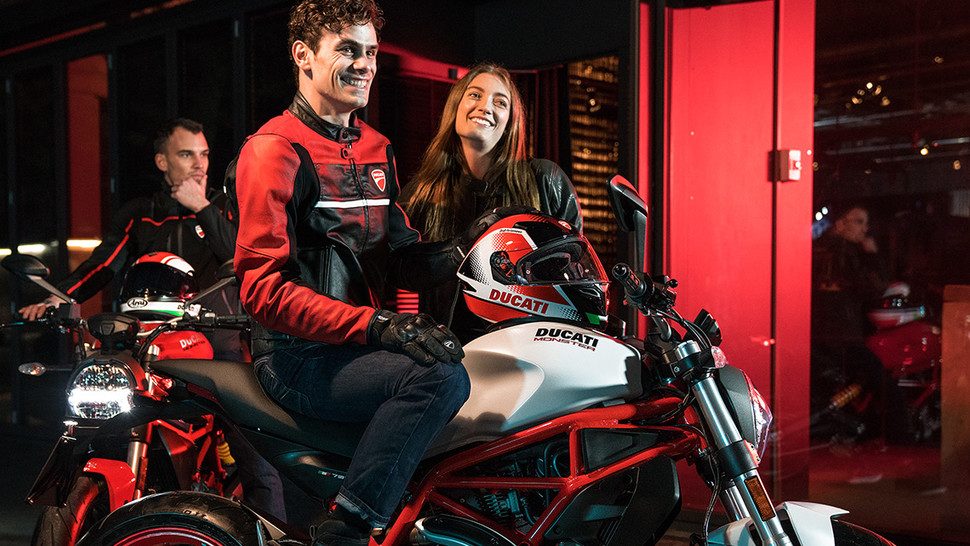 ducati 797 monster moto 2017 33 970x546 c