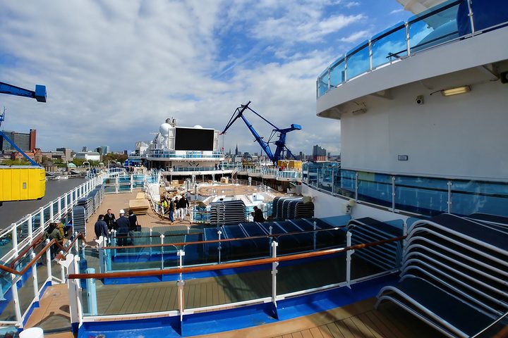 regal-princess-ocean-medallion-4