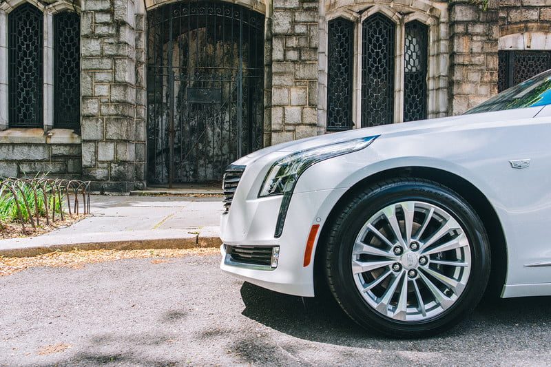 cadillac ct6 hibrido enchufable 2017 plug in review 1 800x533 c