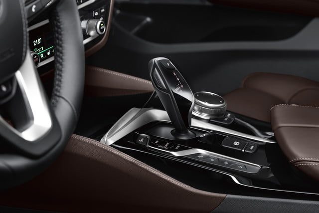 bmw serie 6 gt 2018 640i xdrive 21 640x427 c